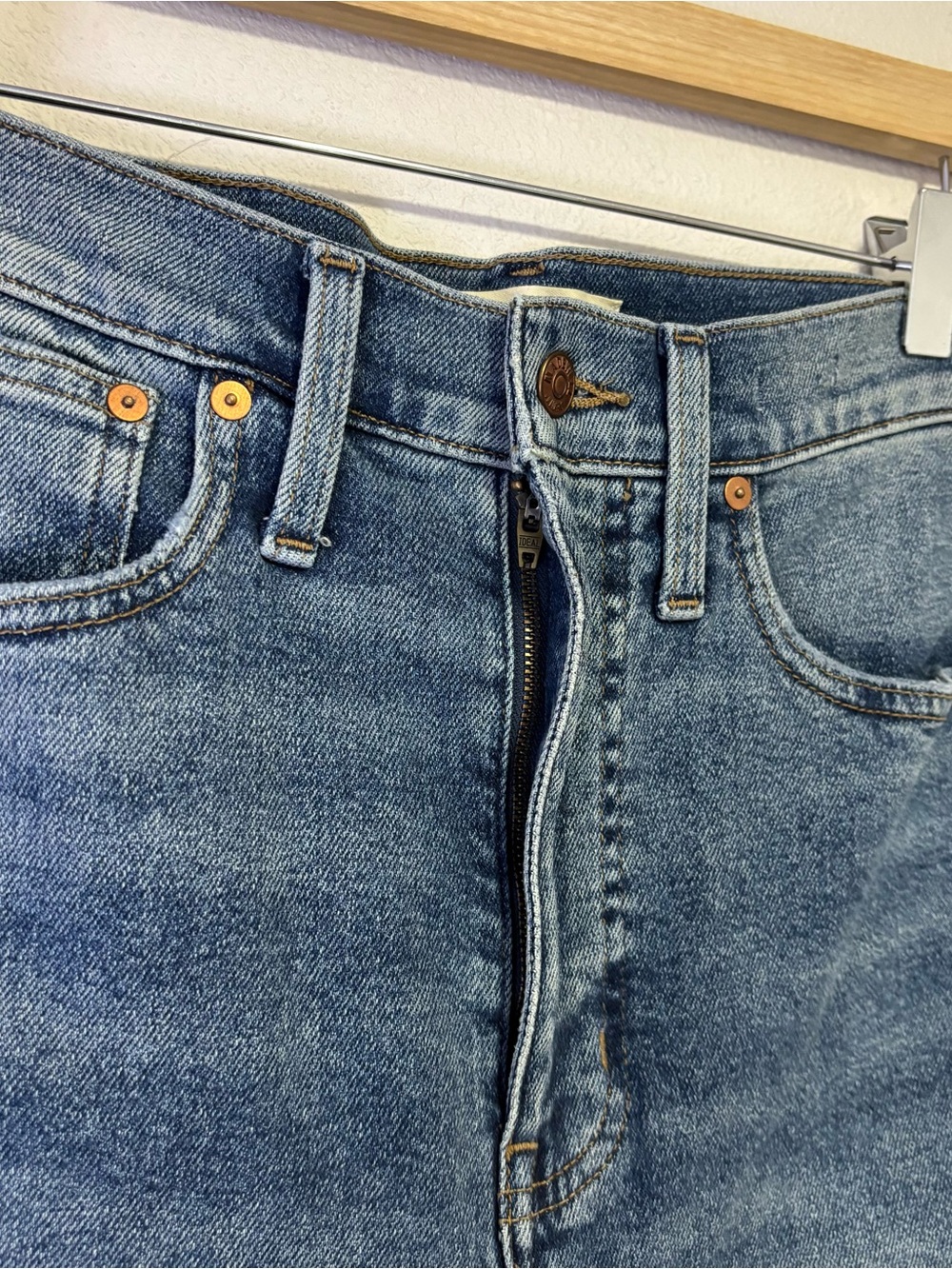 Madewell The Mom Jean Size 27 Tall Super High Waisted Raw Hem - Picture 4 of 14